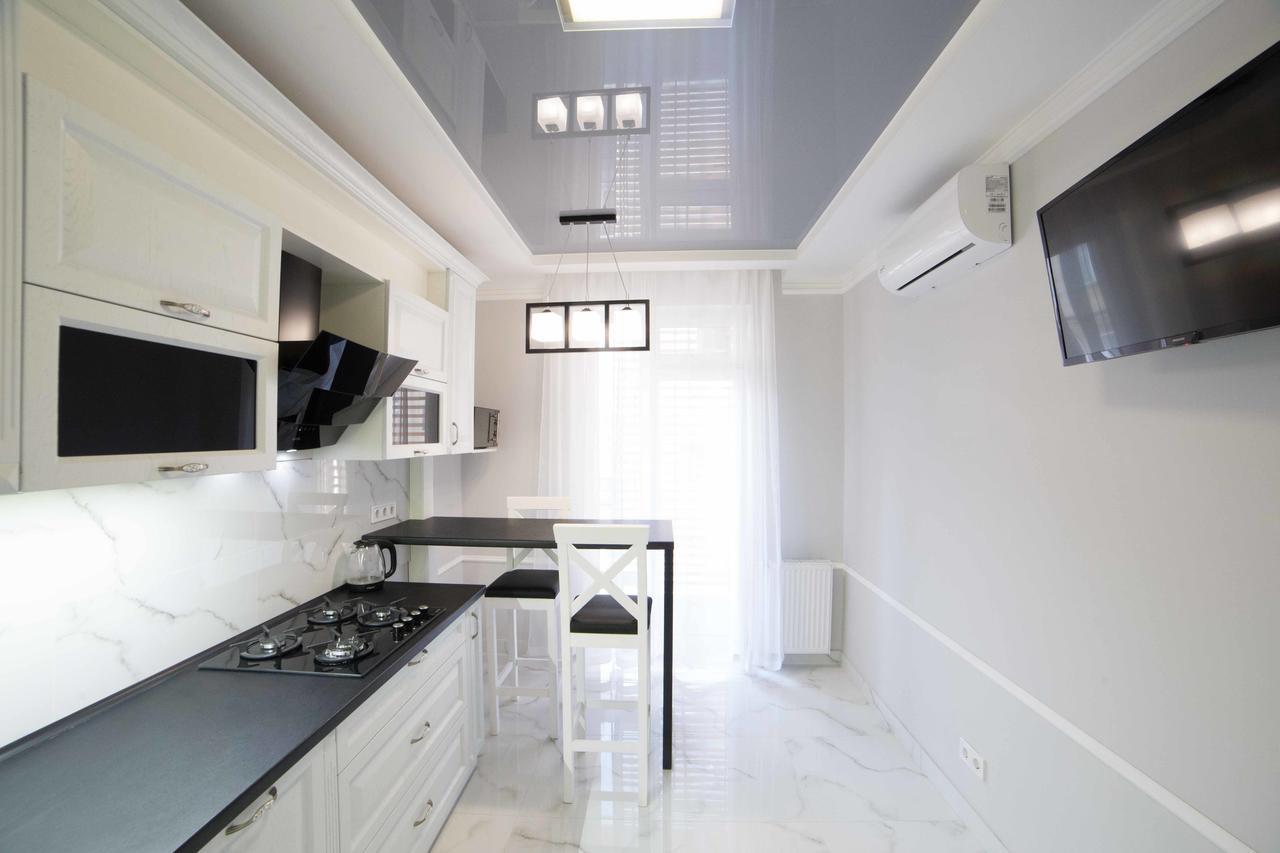 Leogrand Apartments On Kulisha 36 ลวีฟ ภายนอก รูปภาพ